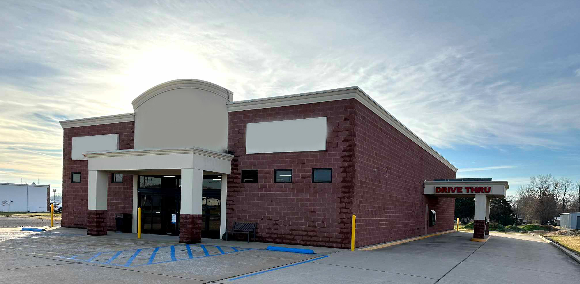 For Sale - 1007 W Bus 60 - Dexter, MO